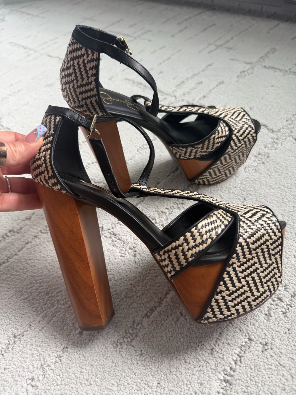 Jessica Simpson Woven Platform T-Strap Wood Heels 7.5 Black Natural